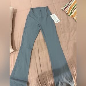 Lululemon Athletica Ribbed Gray Top